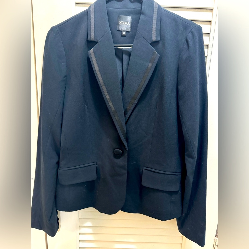 Black XOXO blazer size Large